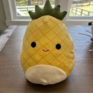 Maui the pineapple squishmallow 8”
